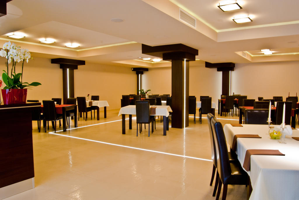 Slupno Hotel Zajazd Mazowsze מראה חיצוני תמונה