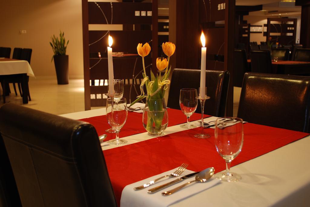 Slupno Hotel Zajazd Mazowsze מראה חיצוני תמונה